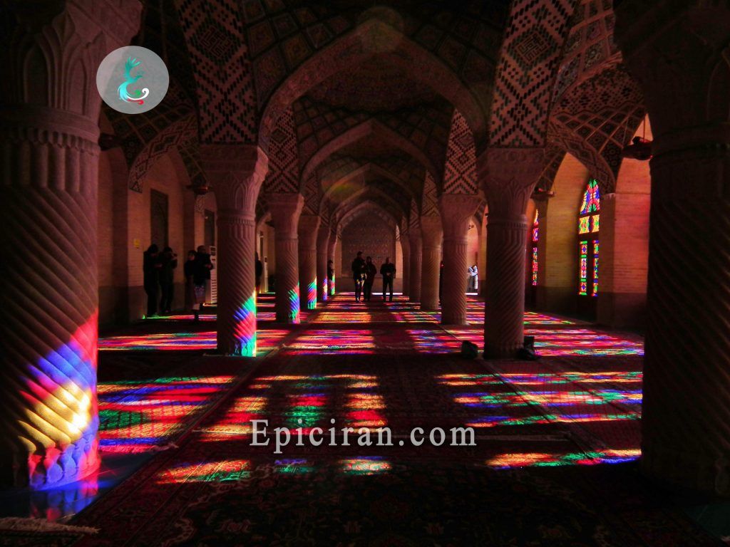 Nasir-almulk-mosque-in-shiraz-iran-4