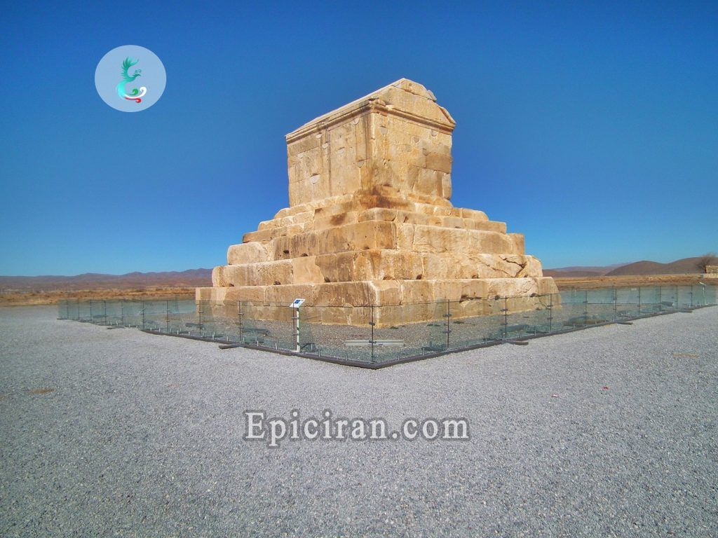 Tomb-of-cyrus-pasargadae-in-marvdasht-iran-2