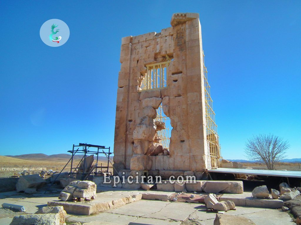 stone-tower-pasargadae-in-marvdasht-iran-1