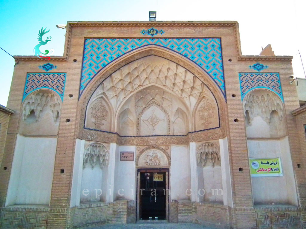 the main entrance gate of sultan amir ahmad bathhouse in kashan