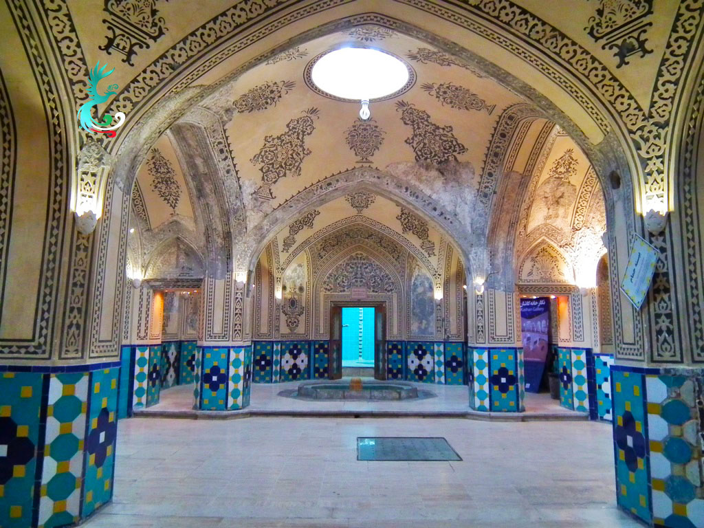 the main restroom of sultan amir ahmad bathhouse