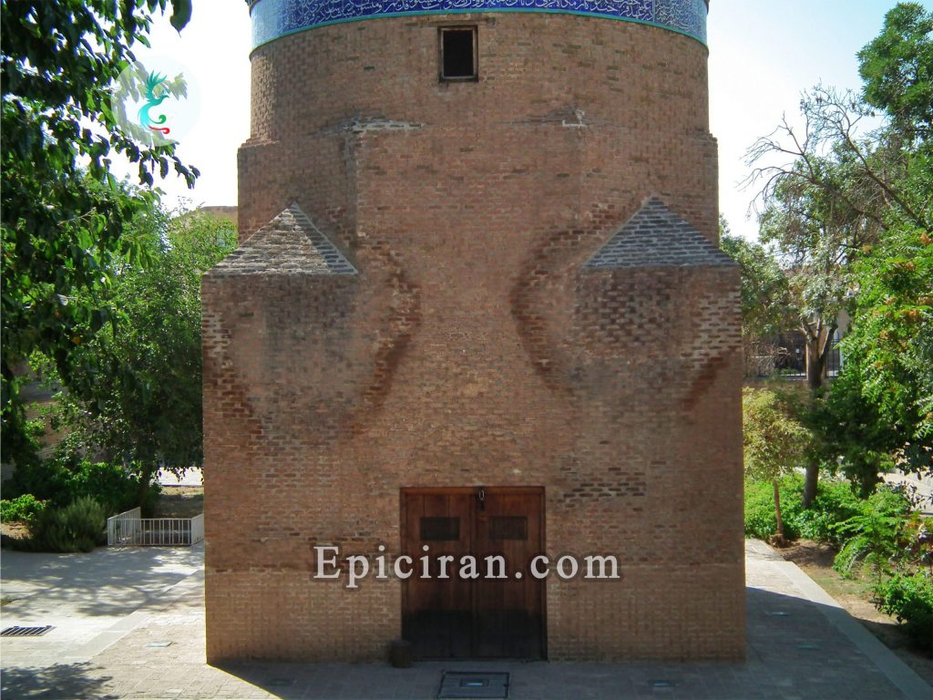 Tomb-of-Hamdollah-Mostofi-in-Qazvin-iran-2