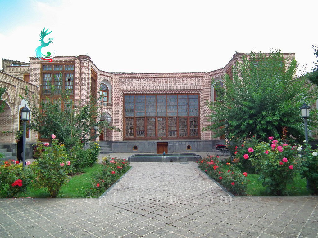 sadeqi-historical-house-in-ardabil-iran-1