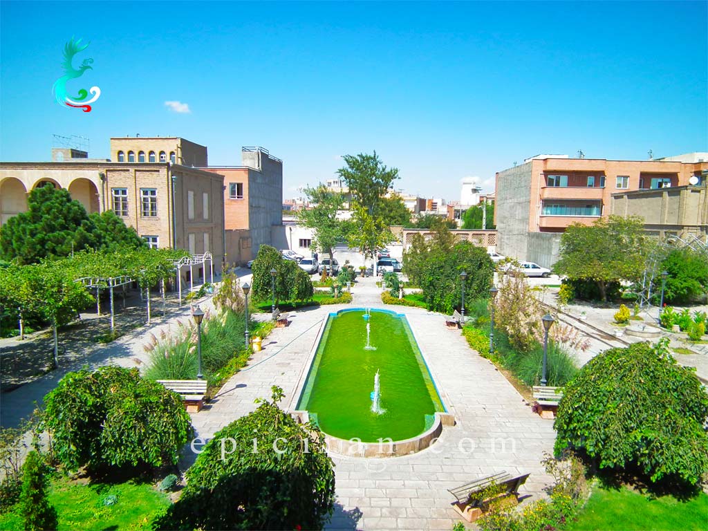 top view of big yard in Behnam Historical House in tabriz