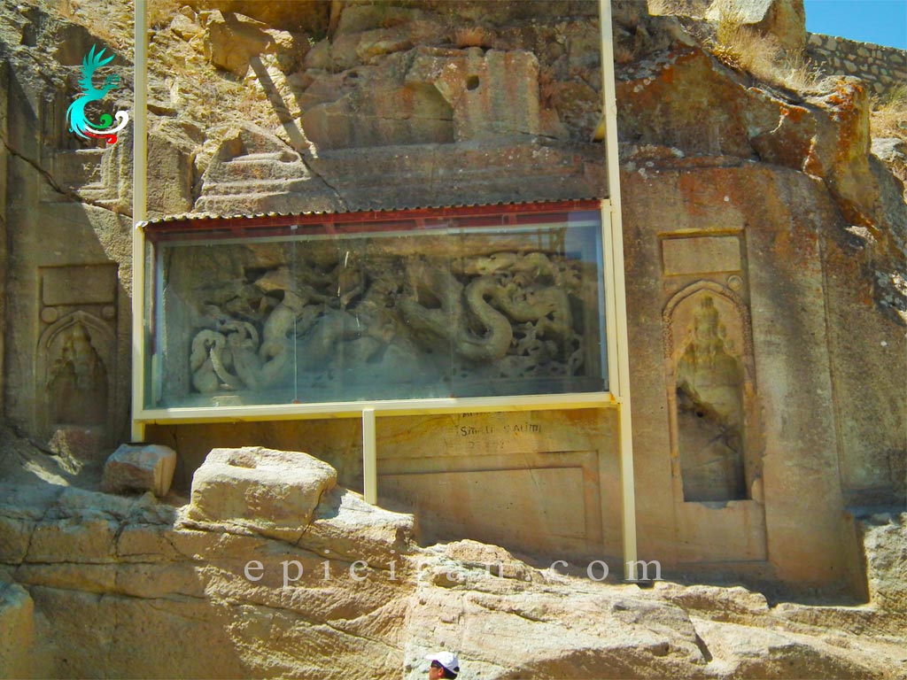 Dashkasan-temple-in-soltaniyeh-iran-2