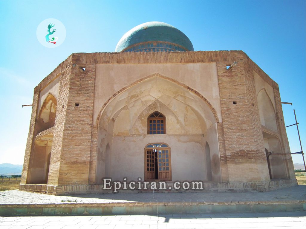 Molla-Hassan-Kashi-Mausoleum-in-soltaniyeh-iran-3