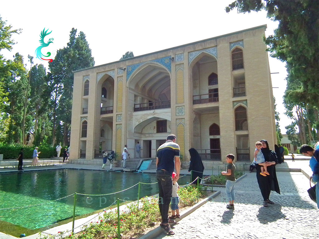 a mansion in fin(Persian)garden in kashan
