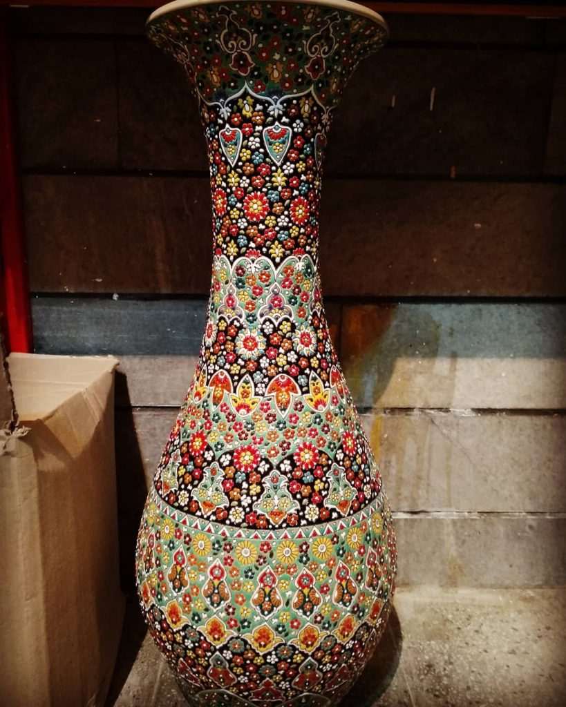 persian pottery as iranian souvenirs