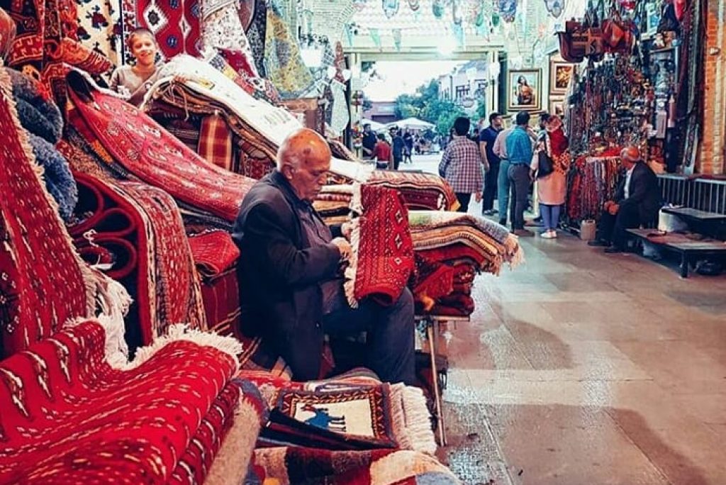 Iranian Souvenirs: What are the 10 most famous souvenirs to buy from Iran?