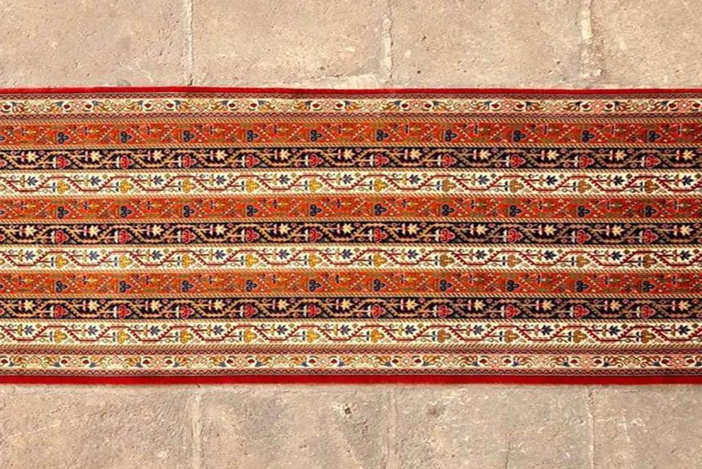 Persian runner rug: 4 spaces that you can use Persian runner rugs in them