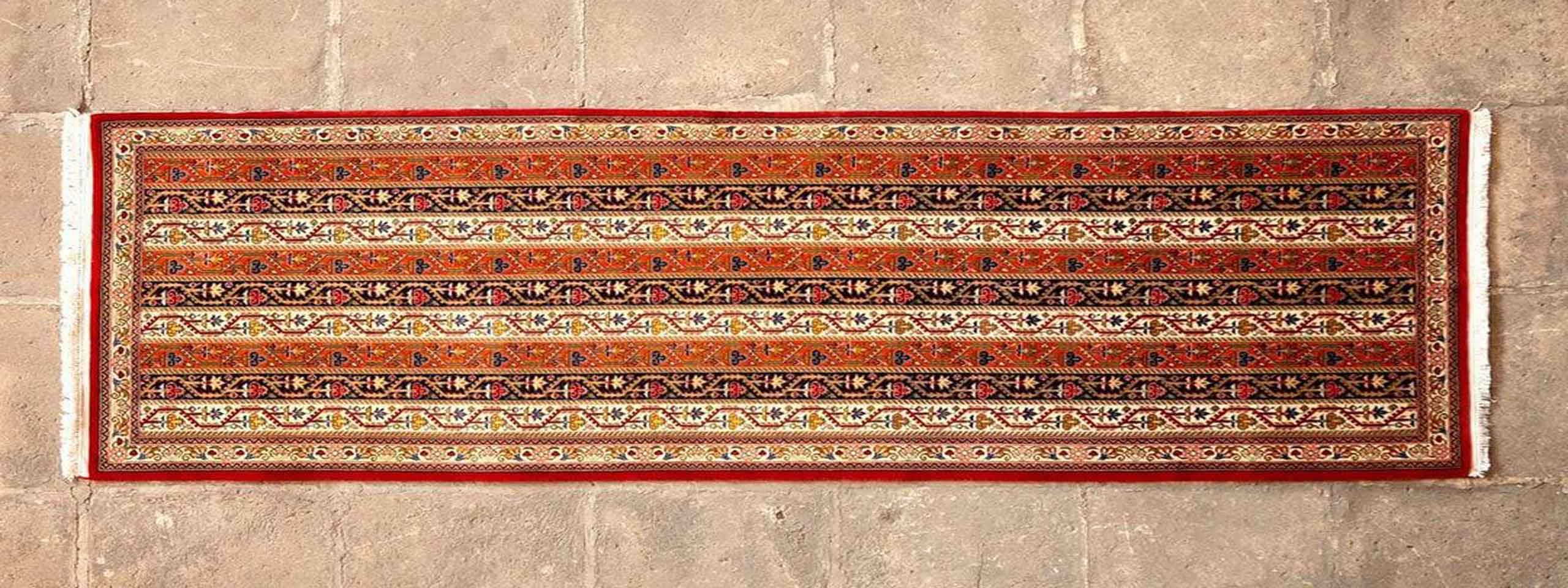 Persian runner rug: 4 spaces that you can use Persian runner rugs in them