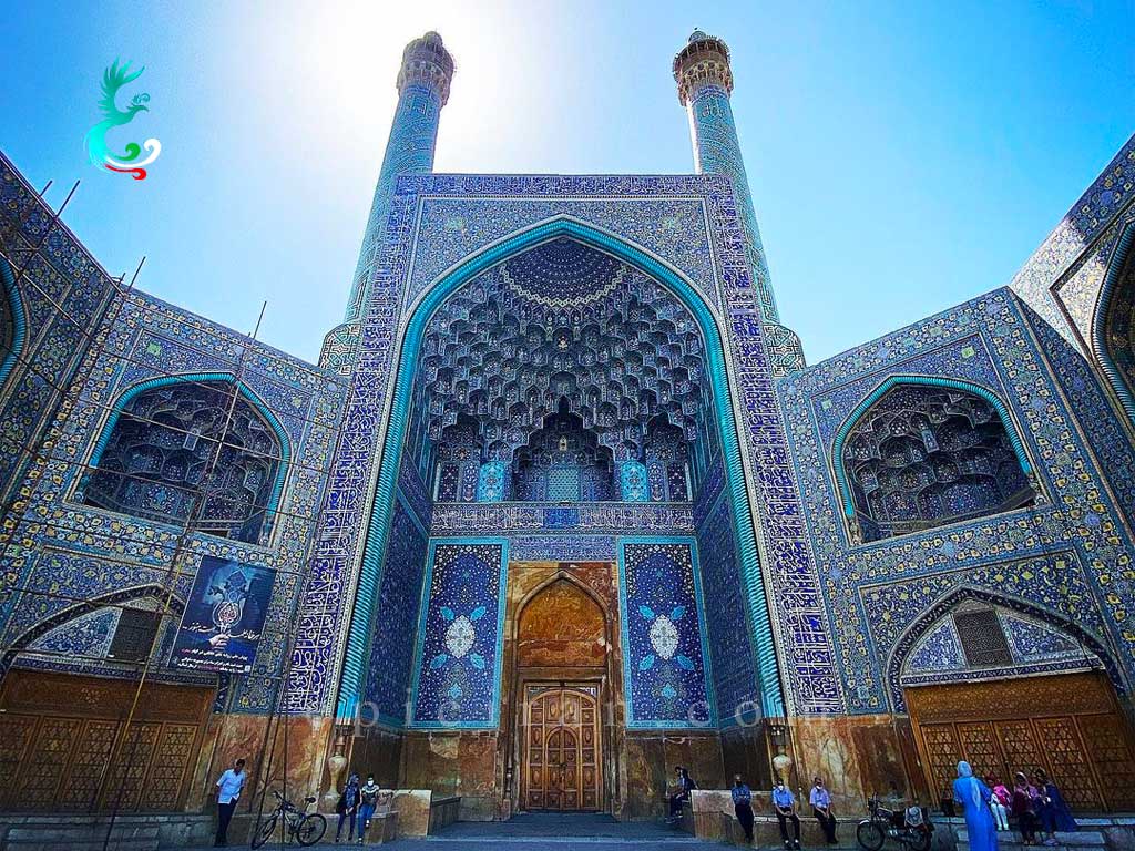 the main blue gate of shah mosque in isfahan